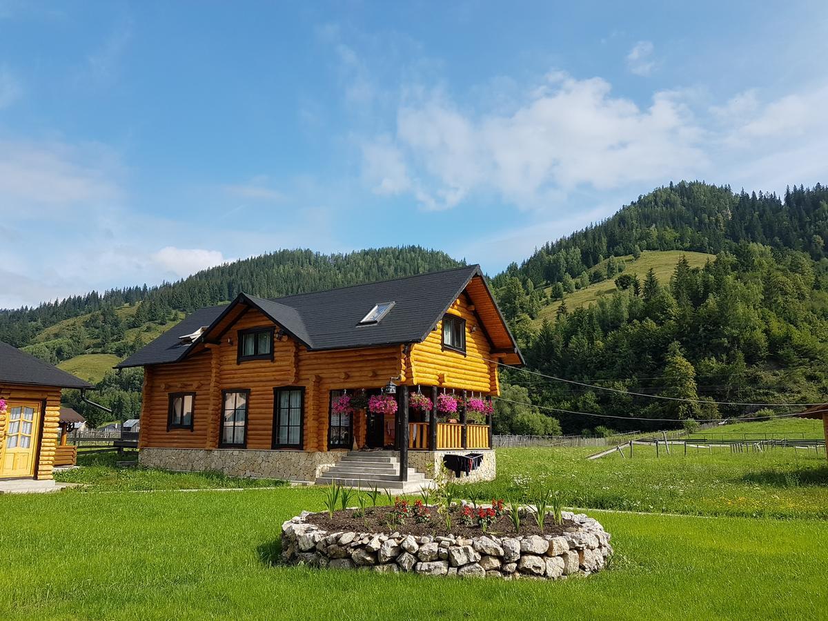 Casa Obcina Bucovinei Hotel Fundu Moldovei Exterior foto